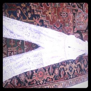 White lace jumpsuit, kendal+Kylie,